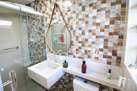 Casa para alugar com 250m², 3 quartos e 3 vagasBanheiro 2