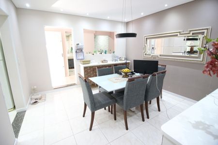 Casa para alugar com 250m², 3 quartos e 3 vagasCopa