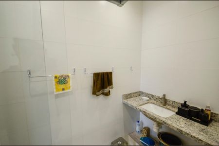 Apartamento à venda com 60m², 2 quartos e sem vaga Apartamento à venda com 60m², 2 quartos e sem vagaBanheiro da Suíte