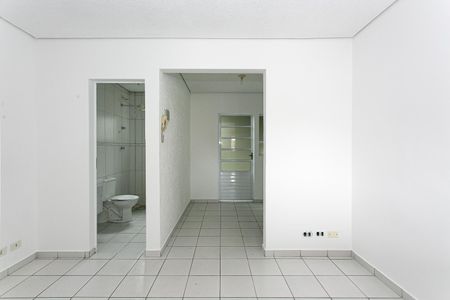 Apartamento para alugar com 30m², 1 quarto e sem vaga Apartamento para alugar com 30m², 1 quarto e sem vagaSala / Quarto