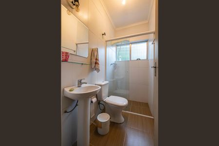 Casa à venda com 180m², 3 quartos e 2 vagas Casa à venda com 180m², 3 quartos e 2 vagasBanheiro Social