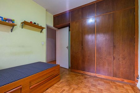 Casa à venda com 180m², 3 quartos e 2 vagas Casa à venda com 180m², 3 quartos e 2 vagasQuarto 1