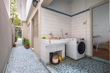 Casa à venda com 180m², 3 quartos e 2 vagas Casa à venda com 180m², 3 quartos e 2 vagasÁrea de Serviço