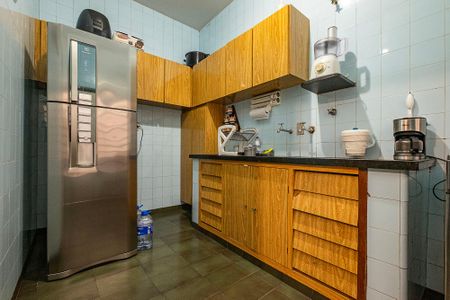 Casa à venda com 180m², 3 quartos e 2 vagas Casa à venda com 180m², 3 quartos e 2 vagasCozinha