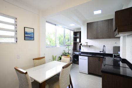 Apartamento à venda com 85m², 2 quartos e 1 vagaCozinha