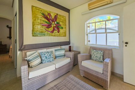 Casa de condomínio para alugar com 2100m², 5 quartos e 5 vagasSala 4