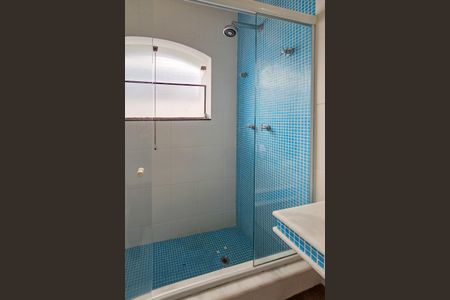 Casa de condomínio para alugar com 2100m², 5 quartos e 5 vagasBanheiro da Suíte 2