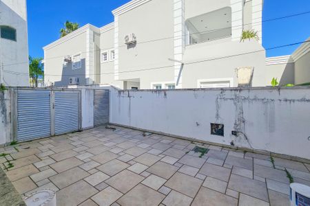 Casa de condomínio para alugar com 2100m², 5 quartos e 5 vagasÁrea de serviço