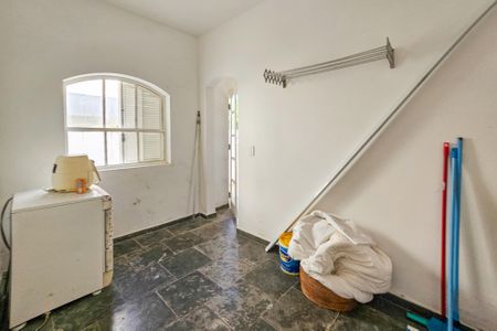 Casa de condomínio para alugar com 2100m², 5 quartos e 5 vagasÁrea de serviço