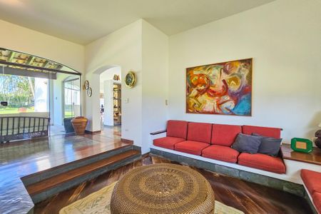 Casa de condomínio para alugar com 2100m², 5 quartos e 5 vagasSala