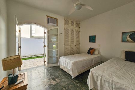 Casa de condomínio para alugar com 2100m², 5 quartos e 5 vagasSuíte 1