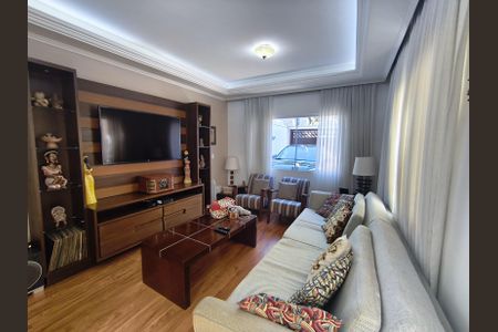 Casa à venda com 160m², 3 quartos e 2 vagasSala