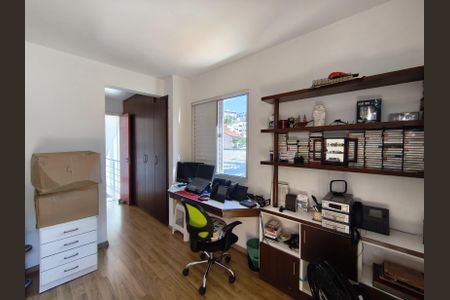 Casa à venda com 160m², 3 quartos e 2 vagasSuíte 3 