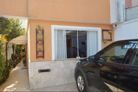 Casa à venda com 160m², 3 quartos e 2 vagasGaragem