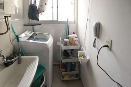 Apartamento à venda com 64m², 3 quartos e 1 vagaÁrea de Serviço