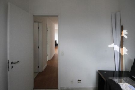 Apartamento à venda com 64m², 3 quartos e 1 vagaQuarto 02