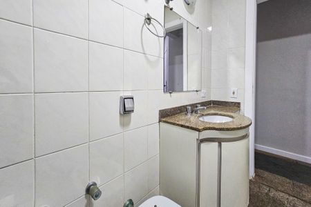 Apartamento para alugar com 118m², 3 quartos e 2 vagasBanheiro Social
