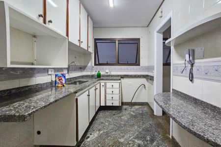 Apartamento para alugar com 118m², 3 quartos e 2 vagasCozinha