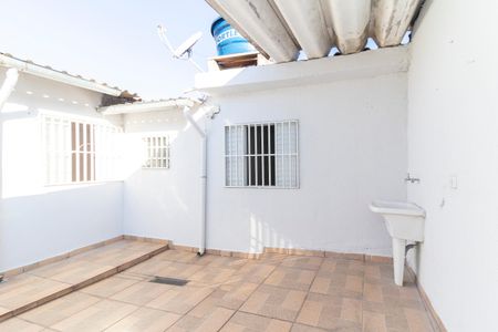 Casa para alugar com 75m², 2 quartos e 1 vaga Casa para alugar com 75m², 2 quartos e 1 vagaÁrea de Serviço