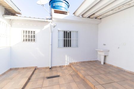 Casa para alugar com 75m², 2 quartos e 1 vaga Casa para alugar com 75m², 2 quartos e 1 vagaÁrea de Serviço