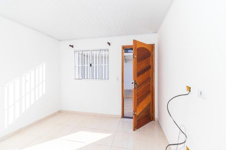 Casa para alugar com 75m², 2 quartos e 1 vaga Casa para alugar com 75m², 2 quartos e 1 vagaSala