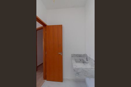 Casa à venda com 100m², 3 quartos e 2 vagas Casa à venda com 100m², 3 quartos e 2 vagasBanheiro da Suite 1