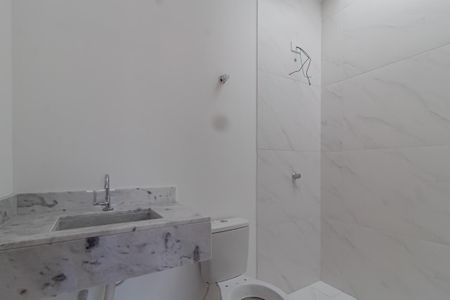 Casa à venda com 100m², 3 quartos e 2 vagas Casa à venda com 100m², 3 quartos e 2 vagasBanheiro da Suite 1