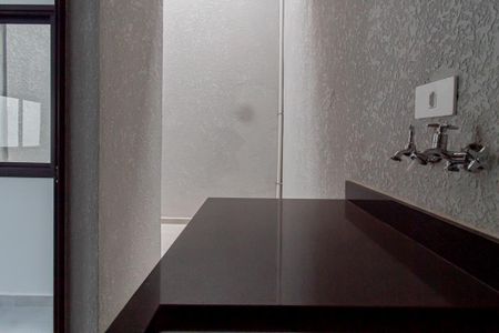 Casa à venda com 100m², 3 quartos e 2 vagas Casa à venda com 100m², 3 quartos e 2 vagasÁrea de Serviço