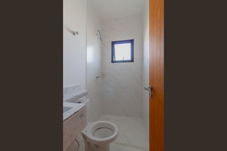 Casa à venda com 100m², 3 quartos e 2 vagas Casa à venda com 100m², 3 quartos e 2 vagasBanheiro