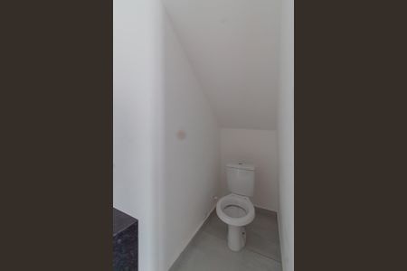 Casa à venda com 100m², 3 quartos e 2 vagas Casa à venda com 100m², 3 quartos e 2 vagasLavabo