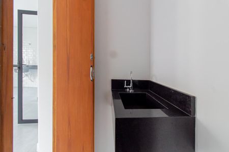 Casa à venda com 100m², 3 quartos e 2 vagas Casa à venda com 100m², 3 quartos e 2 vagasLavabo