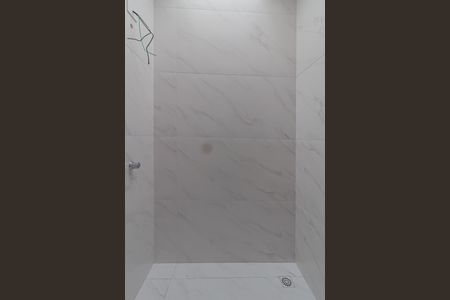 Casa à venda com 100m², 3 quartos e 2 vagas Casa à venda com 100m², 3 quartos e 2 vagasBanheiro da Suite 1