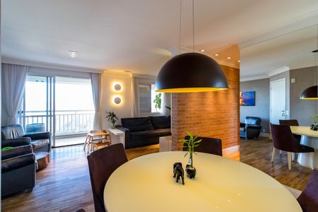 Apartamento para alugar com 95m², 2 quartos e 2 vagasSala