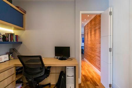 Apartamento para alugar com 95m², 2 quartos e 2 vagasEscritório