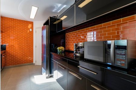 Apartamento para alugar com 95m², 2 quartos e 2 vagasCozinha