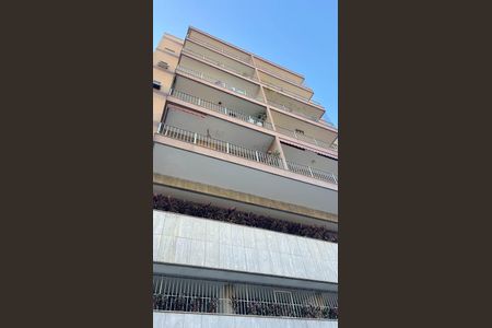 Apartamento à venda com 80m², 2 quartos e 2 vagasPlaquinha