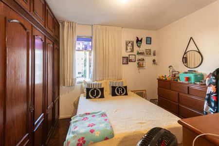 Apartamento à venda com 80m², 2 quartos e 2 vagasSuíte