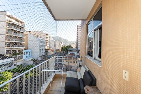 Apartamento à venda com 80m², 2 quartos e 2 vagasVaranda da Sala