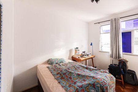 Apartamento à venda com 80m², 2 quartos e 2 vagasQuarto 