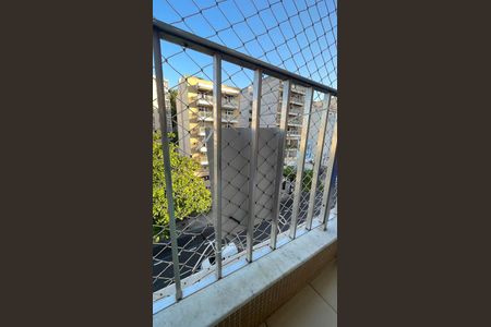 Apartamento à venda com 80m², 2 quartos e 2 vagasPlaquinha