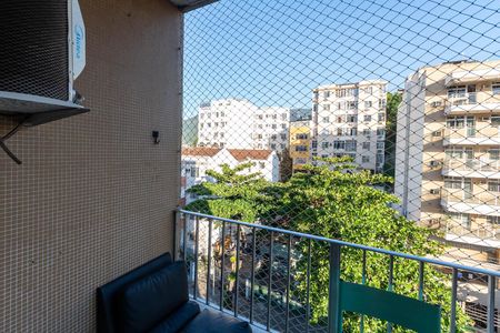 Apartamento à venda com 80m², 2 quartos e 2 vagasVaranda da Sala