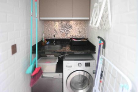 Casa de condomínio à venda com 150m², 3 quartos e 2 vagas Casa de condomínio à venda com 150m², 3 quartos e 2 vagasÁrea de ServiçoÁrea de Serviço