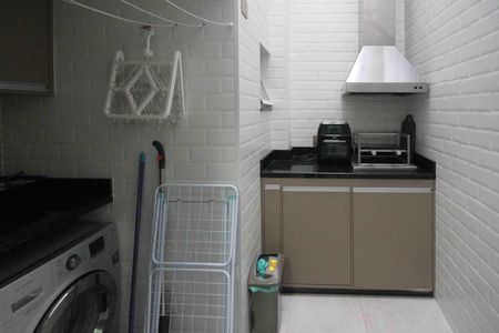 Casa de condomínio à venda com 150m², 3 quartos e 2 vagas Casa de condomínio à venda com 150m², 3 quartos e 2 vagasCozinha