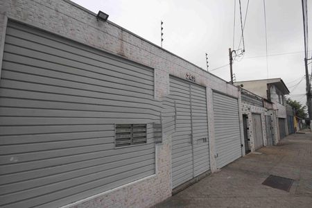 Casa de condomínio à venda com 150m², 3 quartos e 2 vagas Casa de condomínio à venda com 150m², 3 quartos e 2 vagasFachada