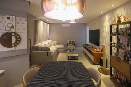 Casa de condomínio à venda com 150m², 3 quartos e 2 vagas Casa de condomínio à venda com 150m², 3 quartos e 2 vagasSala de Jantar