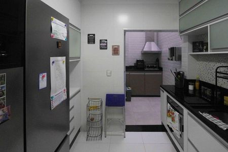Casa de condomínio à venda com 150m², 3 quartos e 2 vagas Casa de condomínio à venda com 150m², 3 quartos e 2 vagasCozinha