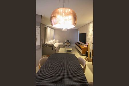 Casa de condomínio à venda com 150m², 3 quartos e 2 vagas Casa de condomínio à venda com 150m², 3 quartos e 2 vagasSala de Jantar
