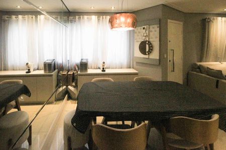 Casa de condomínio à venda com 150m², 3 quartos e 2 vagas Casa de condomínio à venda com 150m², 3 quartos e 2 vagasSala de Jantar