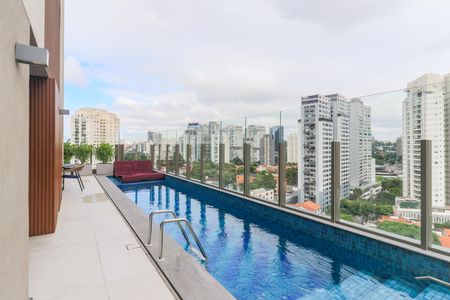 Studio à venda com 25m², 1 quarto e sem vagaÁrea comum - Piscina