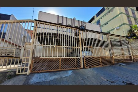 Apartamento à venda com 118m², 3 quartos e 1 vagaFachada